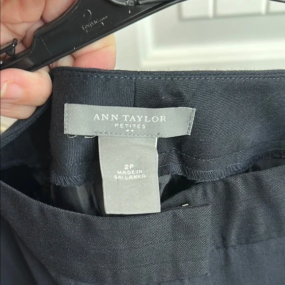 BEAUTIFUL Ann Taylor Women’s Pantsuit 2P - Picture 8 of 8